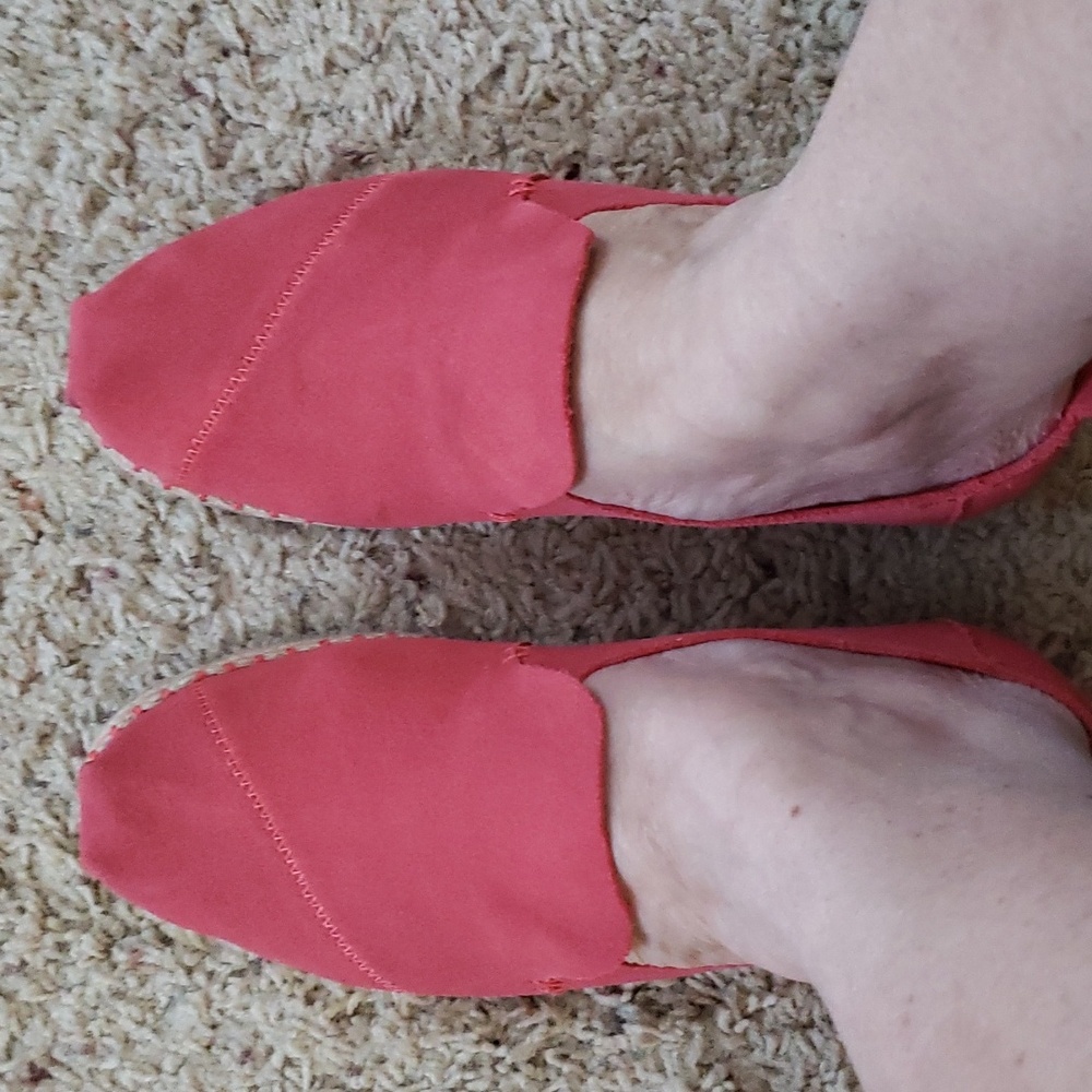 Tom's shoes